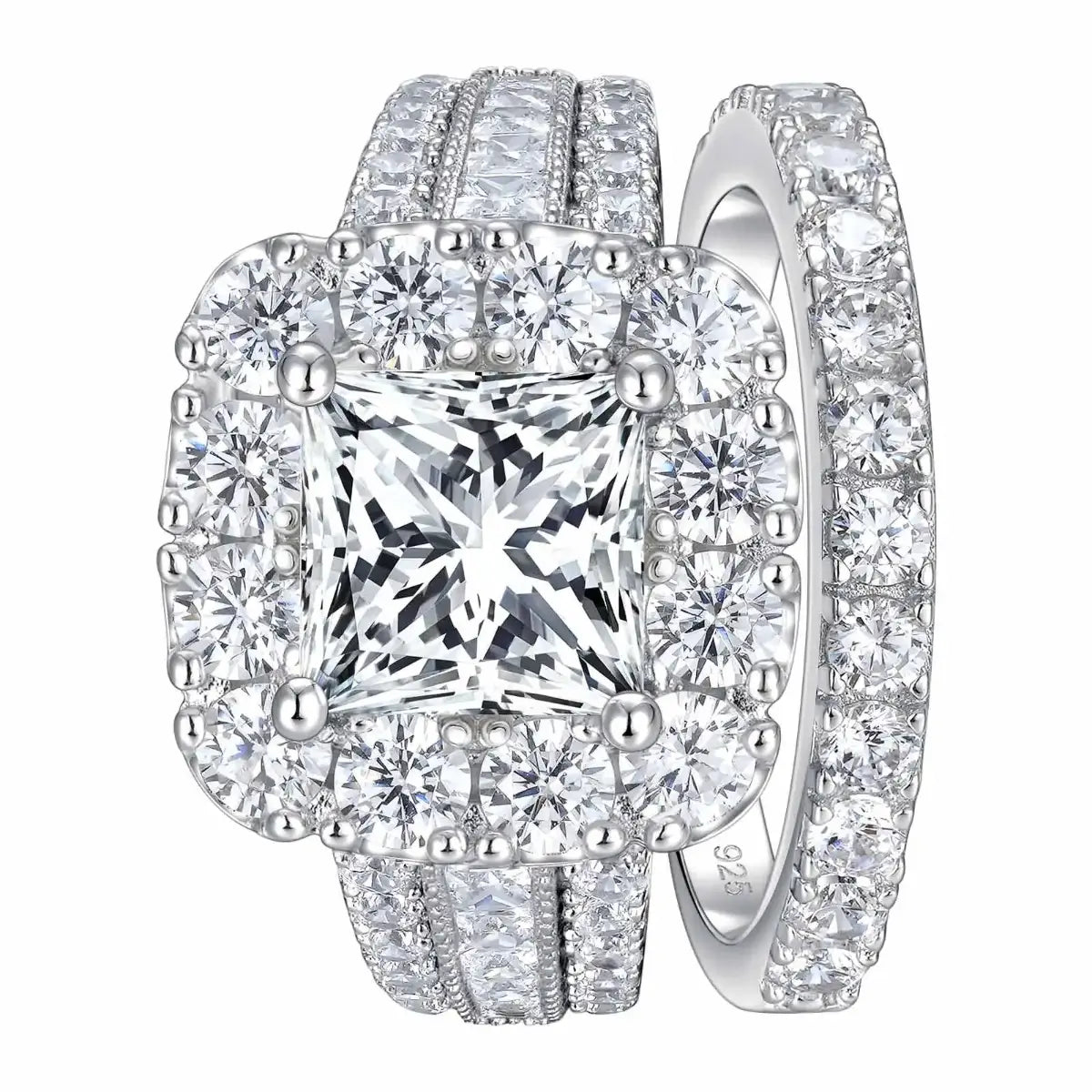 Halo Cubic Zirconia Engagement Ring Set in 925 Sterling Silver